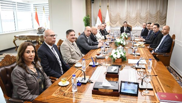 وزير الرياضة يلتقي مجلس إدارة اتحاد الكرة الطائرة لبحث الاستعدادات للبطولات المقبلة
