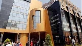 أسباب غياب 3 حكام عن تسلم الشارة الدولية