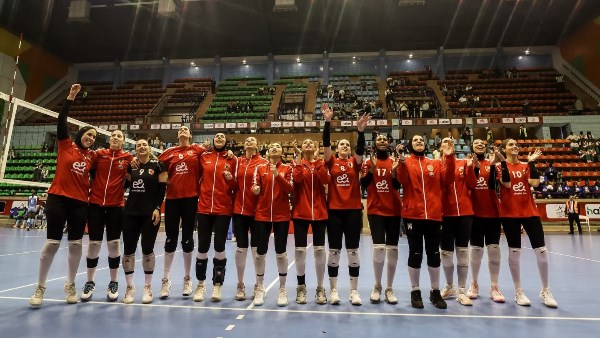 بطولة إفريقيا للطائرة «سيدات»| «طائرة الأهلي» يواجه مايو كاني الكاميروني