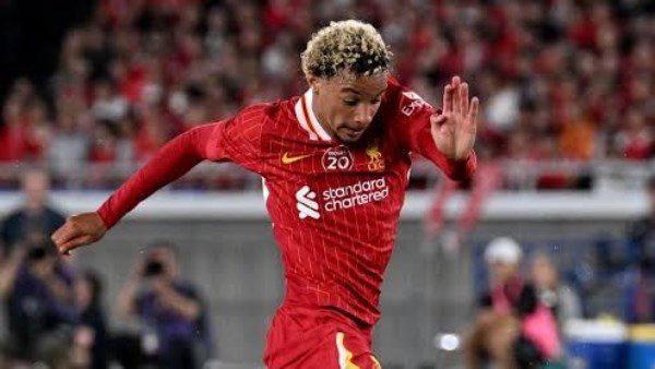 ليفربول يعلن نهاية موسم إيكيتيكي