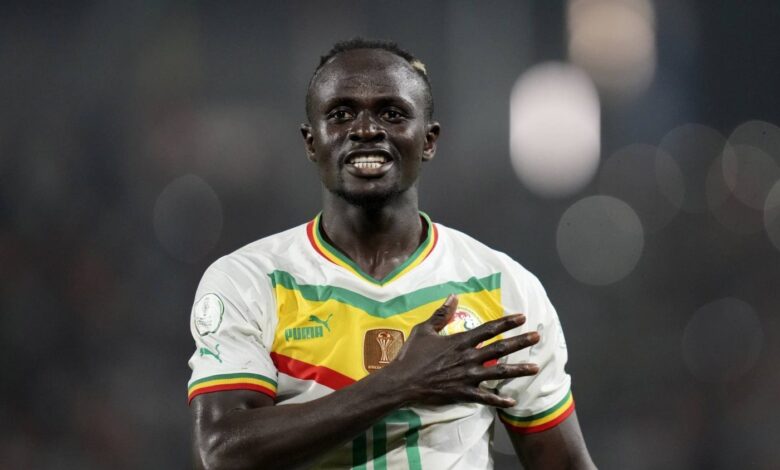 ساديو ماني يشيد بأرنولد: يستحق أن يكون أساسيًا في أي فريق ويقدم إضافة هجومية كبيرة