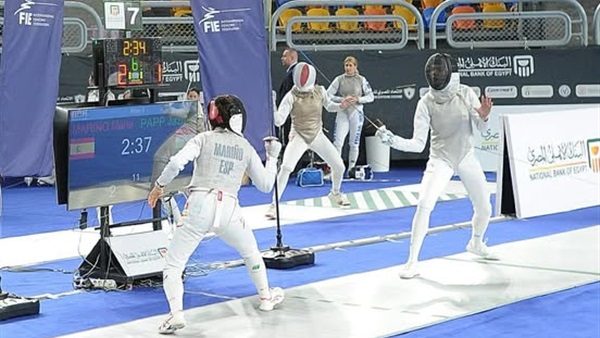 انطلاق منافسات السيدات ببطولة كأس العالم لسلاح الشيش في القاهرة