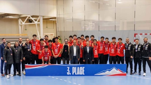 منتخب اليد 2008 يعود إلى القاهرة اليوم بعد برونزية البحر المتوسط