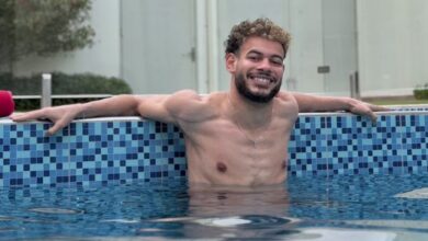 دونجا في جلسة استشفاء داخل حمام السباحة.. تفاصيل