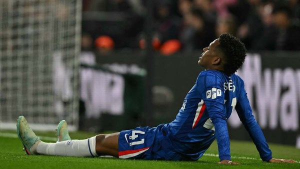 إصابة إستيفاو تقلق تشيلسي قبل المونديال.. ومدة الغياب تُحدد موقفه