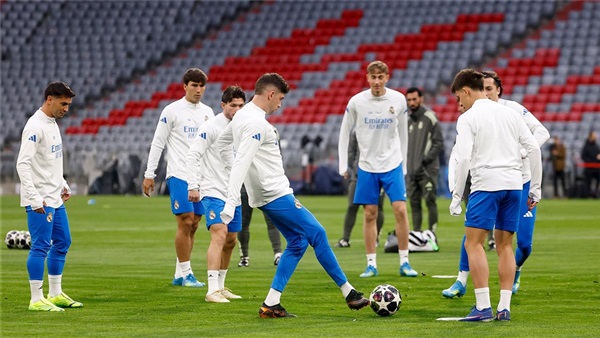 قائمة ريال مدريد لمواجهة ألافيس في الدوري الإسباني.. لاعب مفاجأة