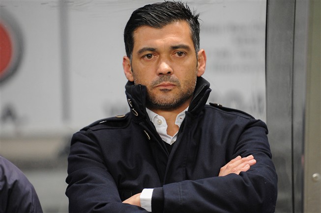 مستقبل كونسيساو مع الاتحاد على المحك .. تمسك مؤقت واهتمام أوروبي متزايد