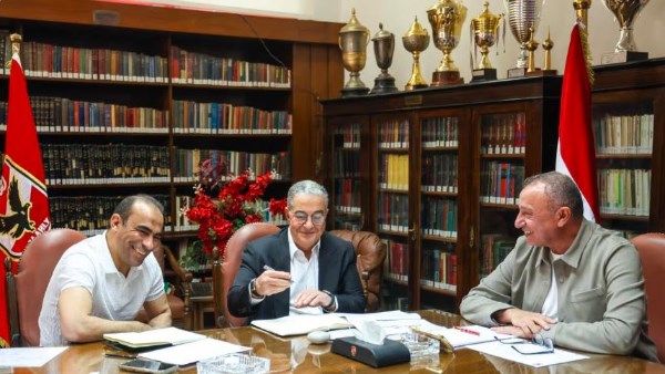 ثورة تصحيح في الأهلي.. الخطيب يقود إعادة هيكلة شاملة لقطاع الكرة وقرارات حاسمة تلوح في الأفق.. اعرف تفاصيل الاجتماع الأخير