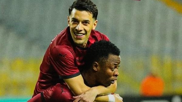 سيراميكا كليوباترا يهزم سموحة بثنائية ويشعل صراع الصدارة