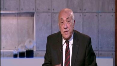 فتحي سند: حسم الدوري مرهون بالقمة الثلاثية.. والأهلي الأقل فنيًا حالياً