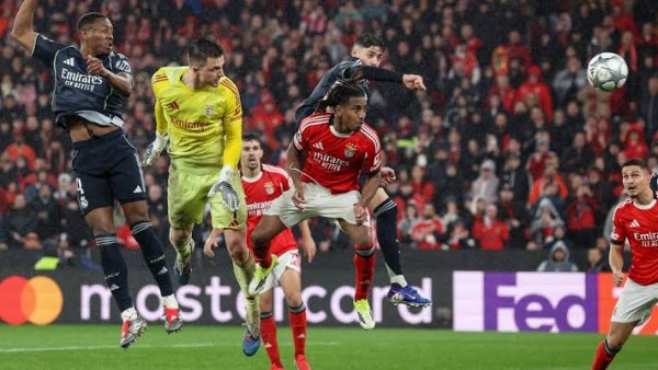 بعد الإساءة لـ فينيسيوس.. يويفا يقرر إيقاف لاعب بنفيكا 6 مباريات