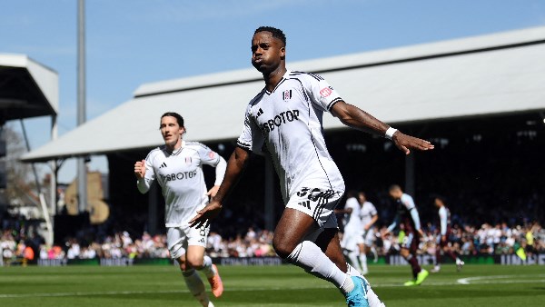 فولهام يهزم أستون فيلا بهدف نظيف في الدوري الإنجليزي| صور