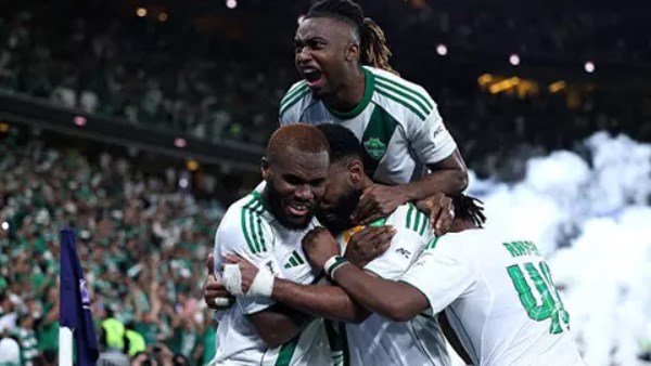 الأهلي المصري يُهنئ أهلي جدة بعد التتويج بلقب آسيا التاريخي .. ماذا قال؟