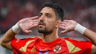 شوبير: اقتراح بمشاركة طاهر محمد طاهر في مركز المهاجم أمام بيراميدز