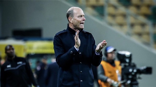 مفاجأة تقلب الموازين بشأن رحيل توروب عن الأهلي.. شوبير يفجرها