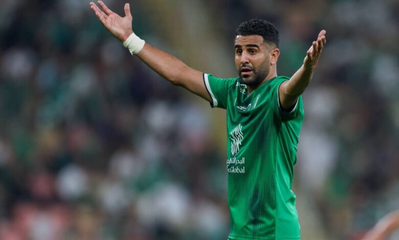 نجوم أفريقيا يواصلون التألق.. محرز يقترب من إيتو وتوريه في الألقاب