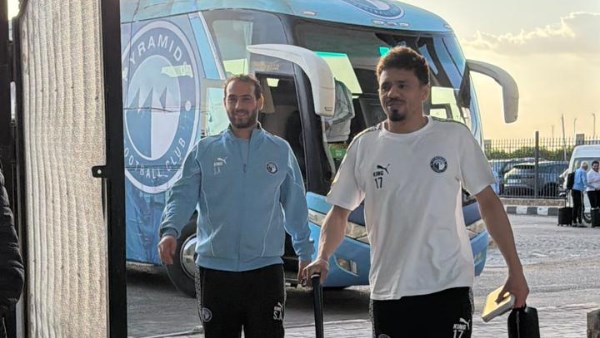 بيراميدز يصل الدفاع الجوي لمواجهة الأهلي