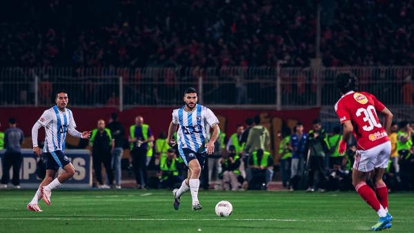 فيستون ماييلي يحرز هدف تقدم بيراميدز أمام الأهلي