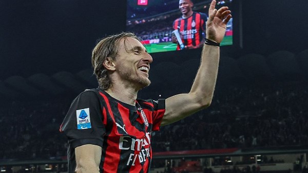 لوكا مودريتش يجري جراحة في عظام الوجة .. تفاصيل