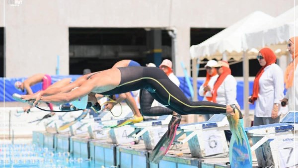 إنبي يتصدر والتمساح وصيفا.. أرقام قياسية في كأس مصر للسباحة بالزعانف