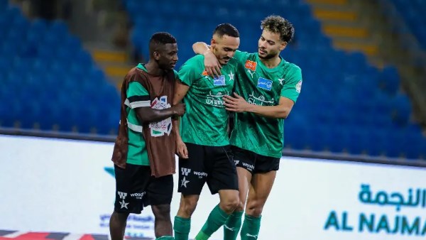 بمشاركة دونجا.. الخليج يسقط النجمة بثلاثية في الدوري السعودي