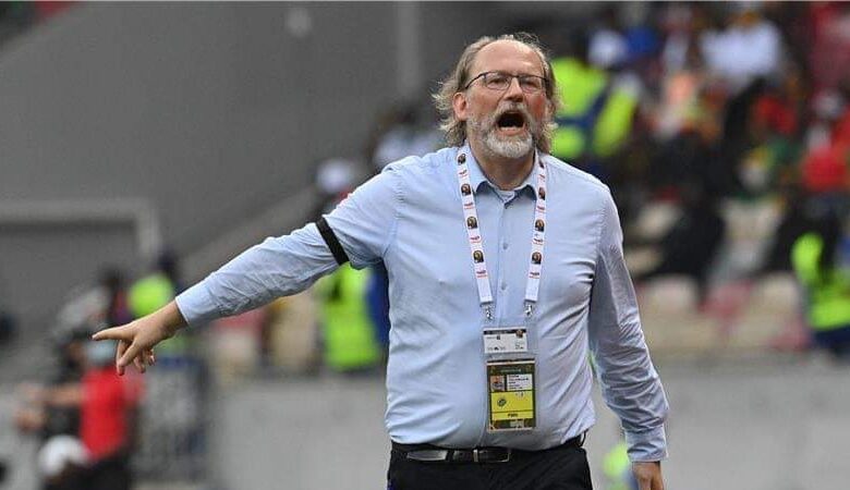 البلجيكي توم سانتفيت يستقيل من تدريب منتخب مالي