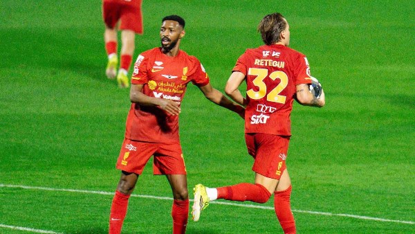 القادسية يسحق الرياض 4-0 في الدوري السعودي