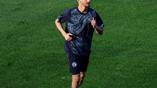 قطة يبدأ برنامجه التأهيلي بعد إصابته بكسر في الأنف