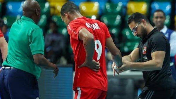 تفاصيل إصابة محمد عسران لاعب الأهلي ببطولة إفريقيا لكرة الطائرة