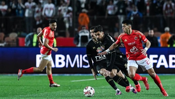 جزار بطاقات.. معلومات مثيرة عن حكم مباراة الأهلي والزمالك