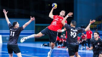 رجال يد الأهلي يتوج ببطولة كأس مصر بعد الفوز على الأوليمبي