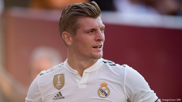 توني كروس يحلل فوضى مباراة بايرن ميونخ وباريس سان جيرمان