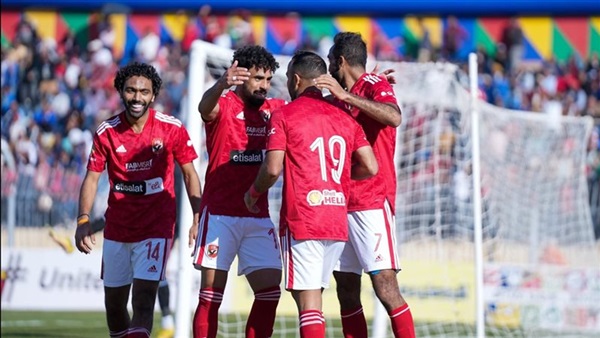 سيناريو تاريخي.. كيف يخطف الأهلي الدوري رغم تأزم موقفه؟
