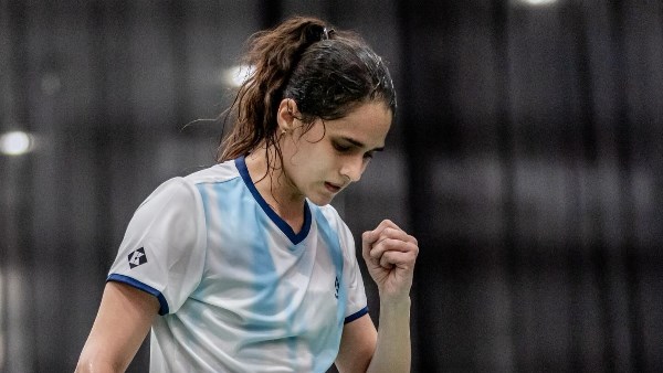 أدهم حاتم ونور يسري يتأهلان لبطولة العالم للريشة الطائرة بنيودلهي