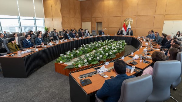 وزيرا الشباب والبترول يعقدان مائدة مستديرة لتمكين الشباب في قطاع الطاقة خلال إيجبس 2026